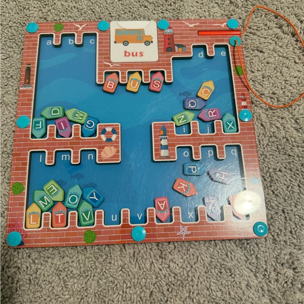 Alphabet magnetic learning maze